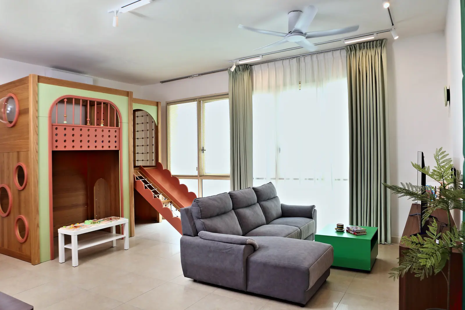 Indoor Slide, photo 1 of 70