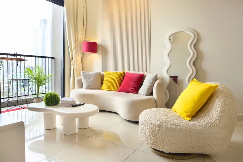 Ivory & Pop, Twin Tower Residence